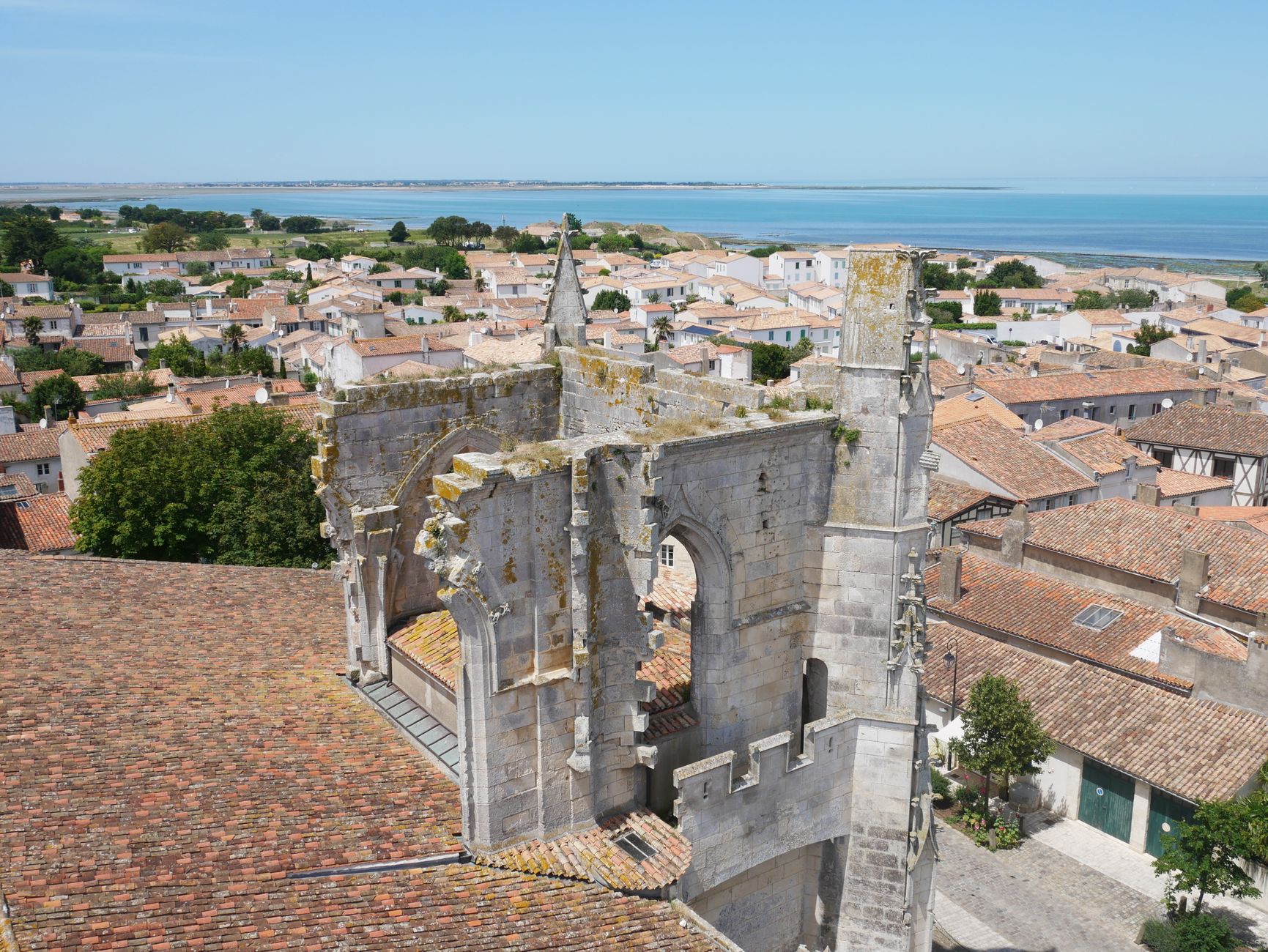 Bâchage de toiture équipe à Nancy